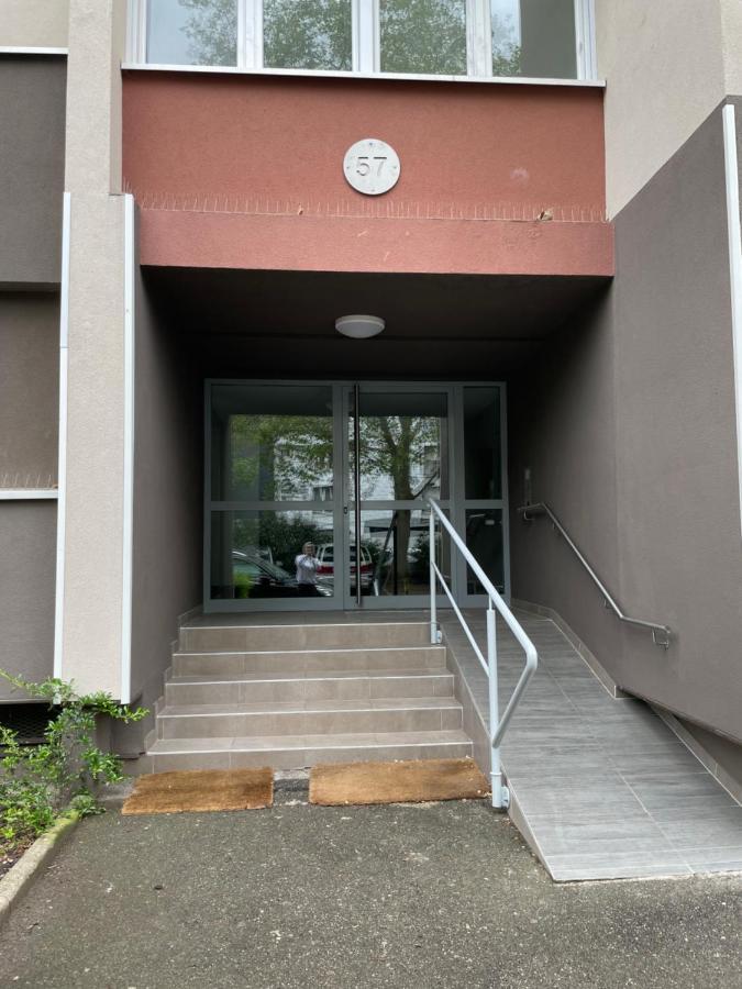 Superbe Appartement Avec Place De Parking Gratuit Strazburg Dış mekan fotoğraf